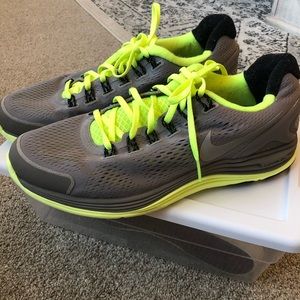 MENS NIKE LUNAR GLIDE 4